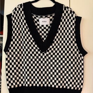 Pistola Monochrome Checkered Knit Vest
